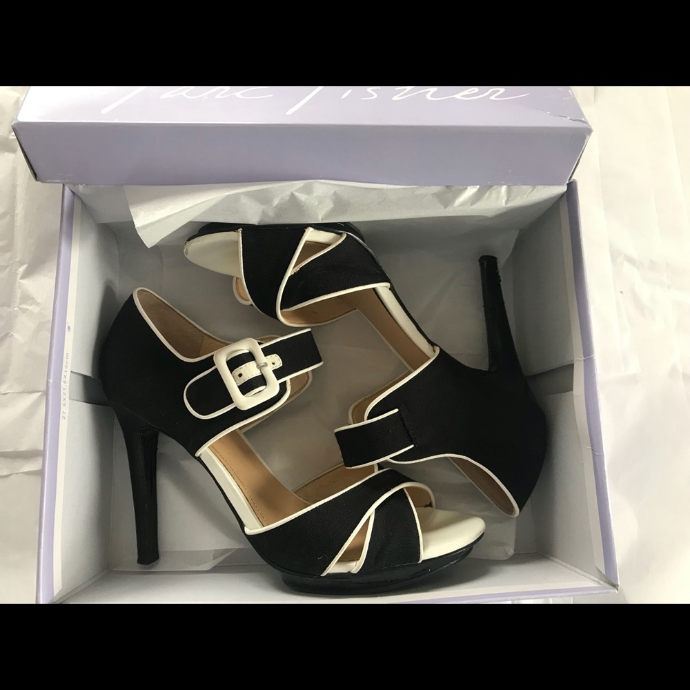 Shoes - Picture 4 of 6